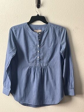 LOFT Cute Blue Lightweight White Striped Henley Blouse, Size S